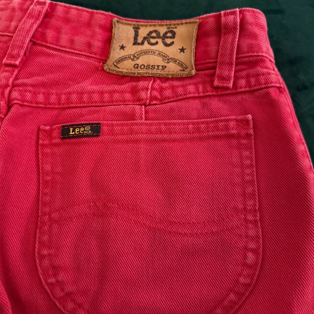 Vintage Lee Gossip Humour Jeans 31 Red High Rise Straight Leg European 90s - Picture 6 of 9